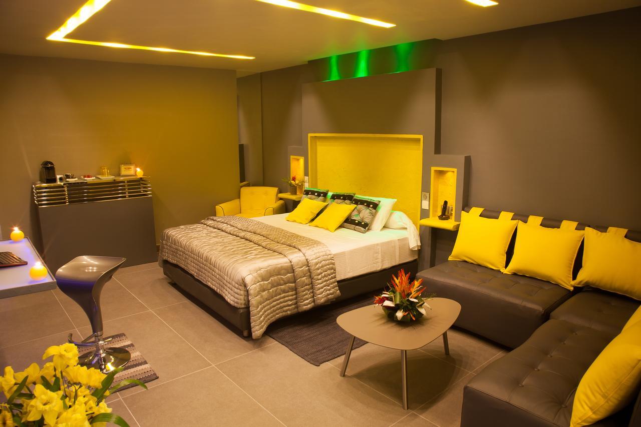 Le Wafou Hotel Abidjan Ngoại thất bức ảnh