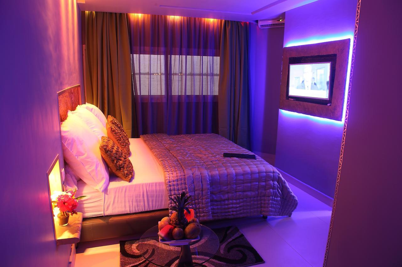 Le Wafou Hotel Abidjan Ngoại thất bức ảnh