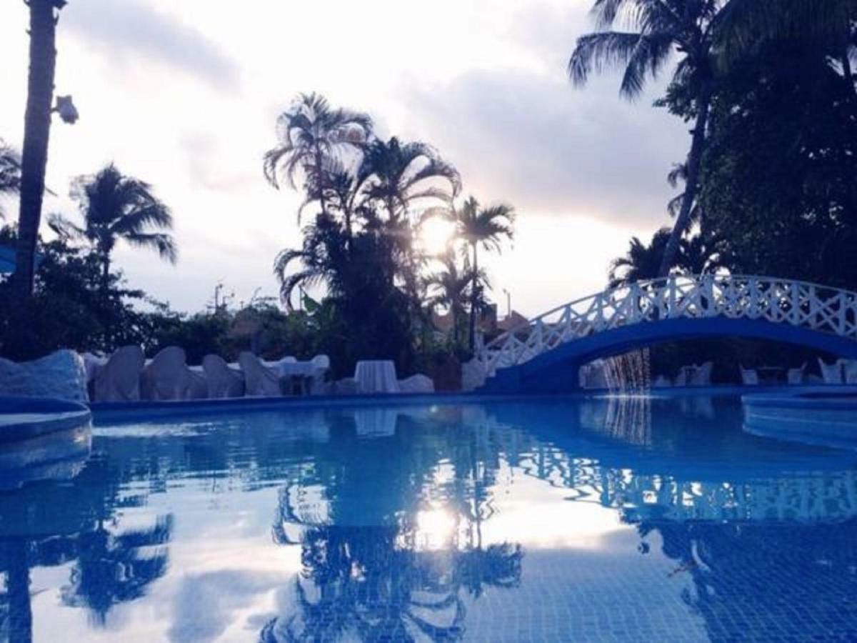 Le Wafou Hotel Abidjan Ngoại thất bức ảnh